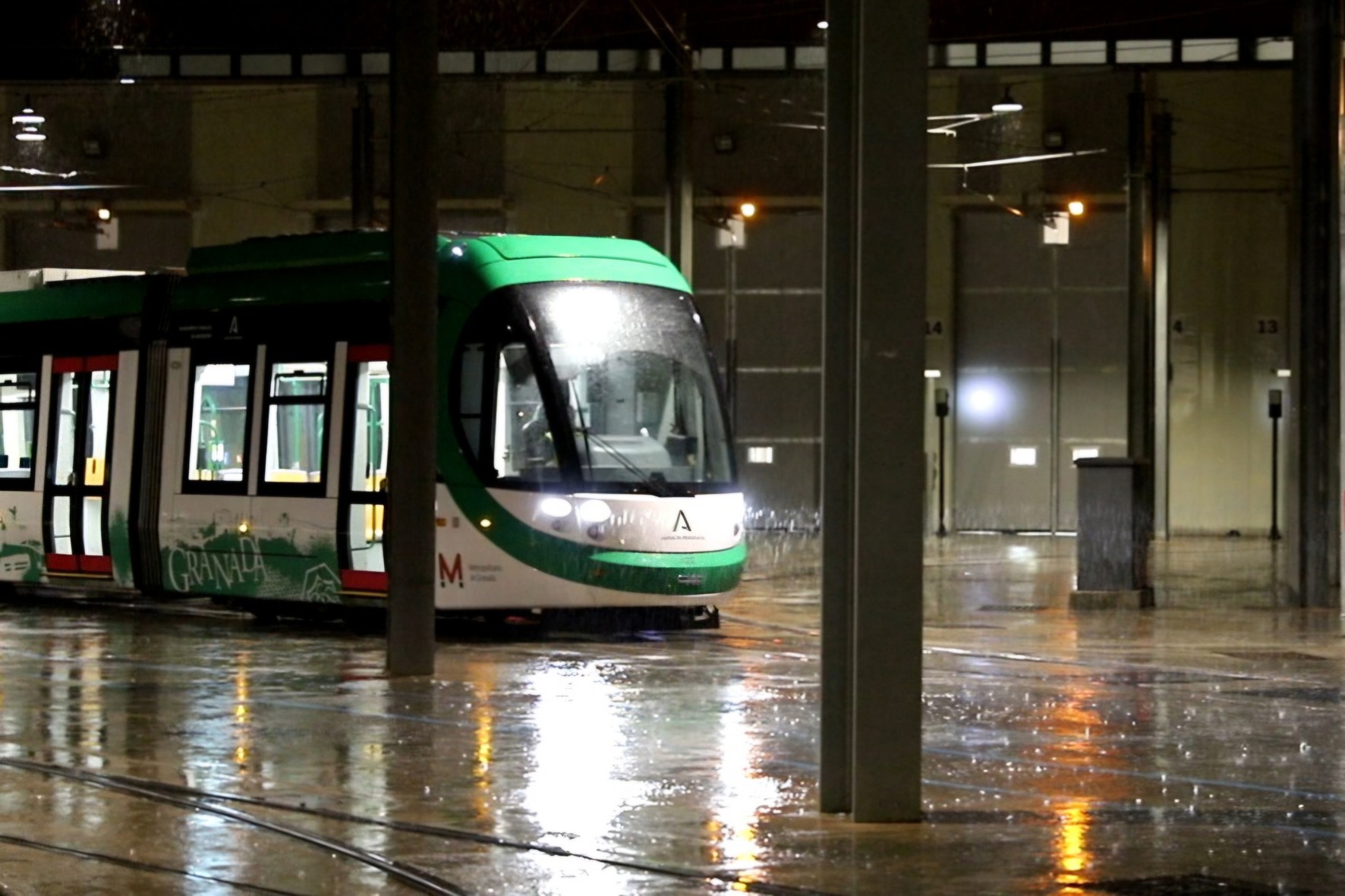 Los nuevos trenes del Metro de Granada afrontan las pruebas en blanco previas a su puesta en servicio